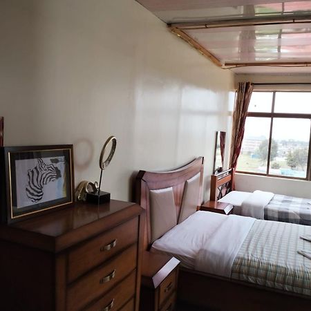 Newstead Hotel נאיוואשה מראה חיצוני תמונה
