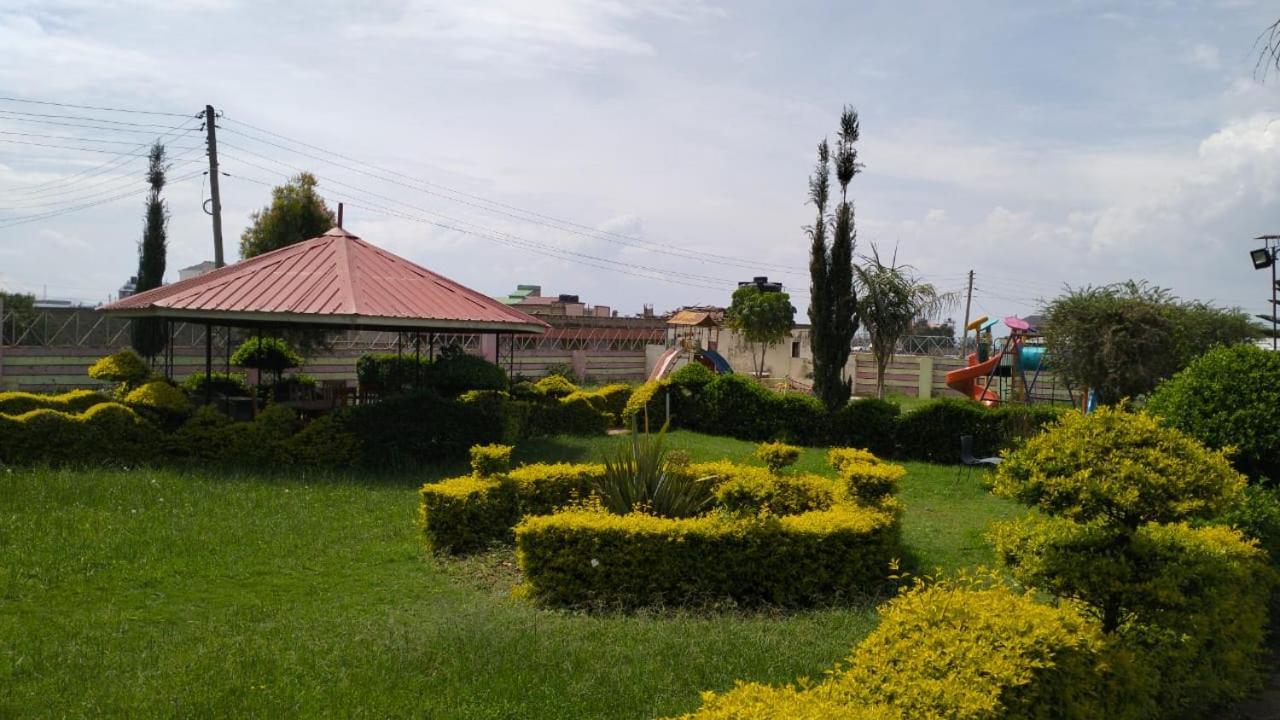 Newstead Hotel נאיוואשה מראה חיצוני תמונה